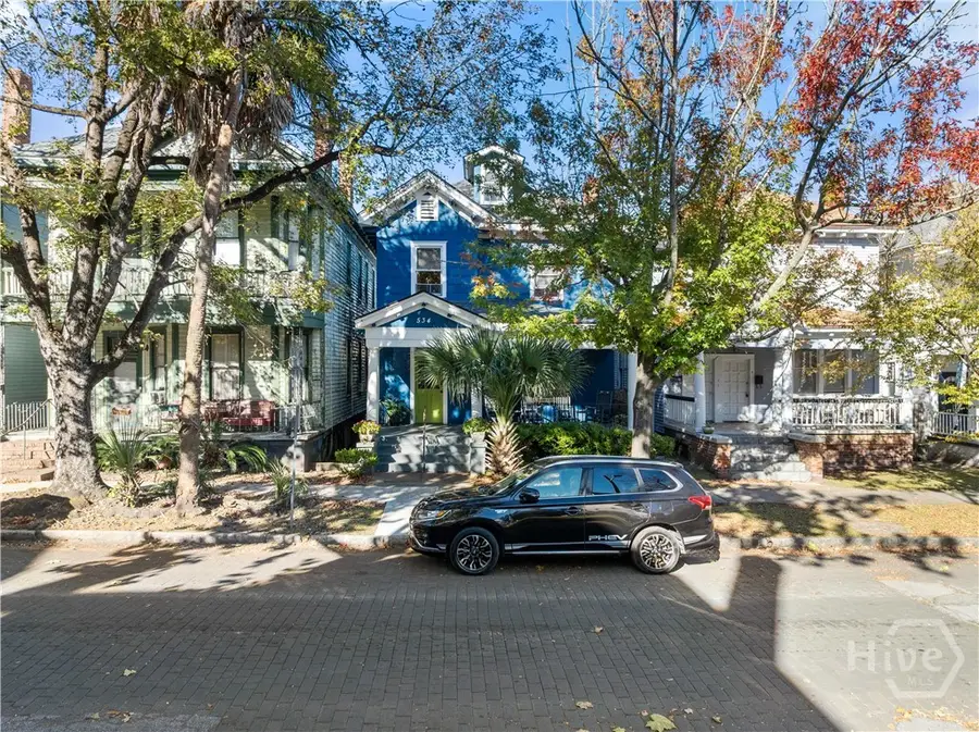 534 E Waldburg Street, Savannah, GA 31401 - Image #2