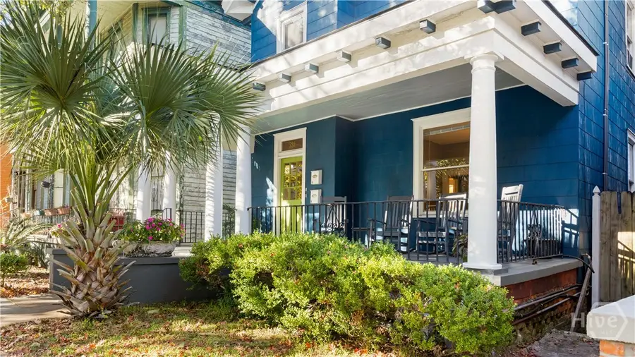 534 E Waldburg Street, Savannah, GA 31401 - Image #3