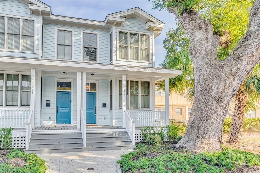 216 W 43rd Street, Savannah, GA 31401 - Image #1