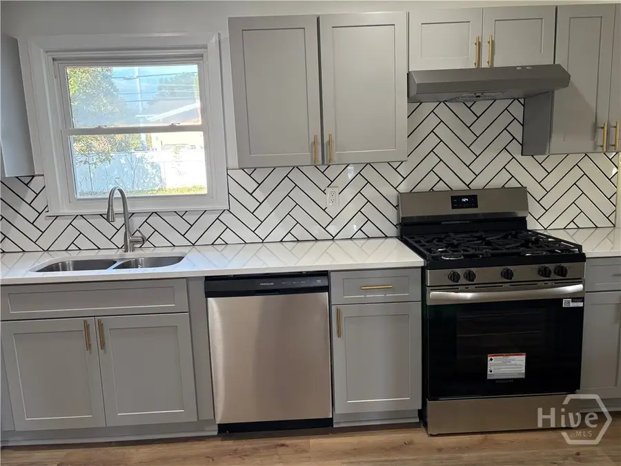 12 Delta Circle, Savannah, GA 31406 - Image #3