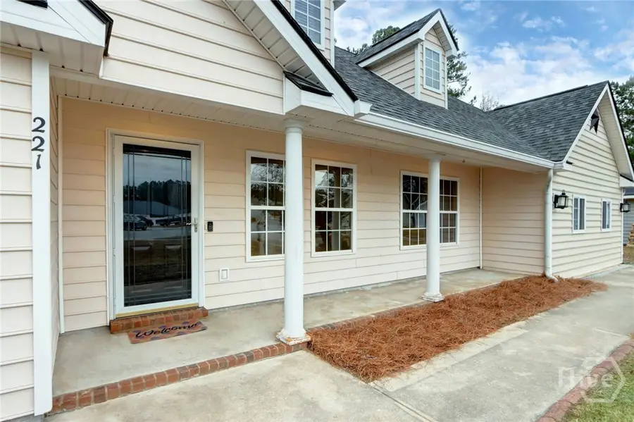 221 Oakwood Court, Rincon, GA 31326 - Image #2
