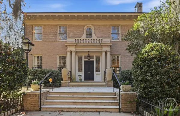 103 E 51st Street, Savannah, GA 31401