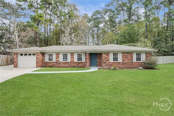 202 Sunderland Drive, Savannah, GA 31406