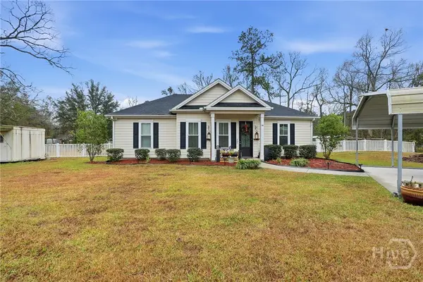 30 Willa Road, Richmond Hill, GA 31324
