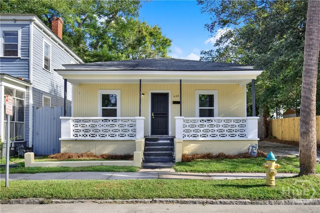 1126 E Waldburg Street, Savannah, GA 31404 - #1
