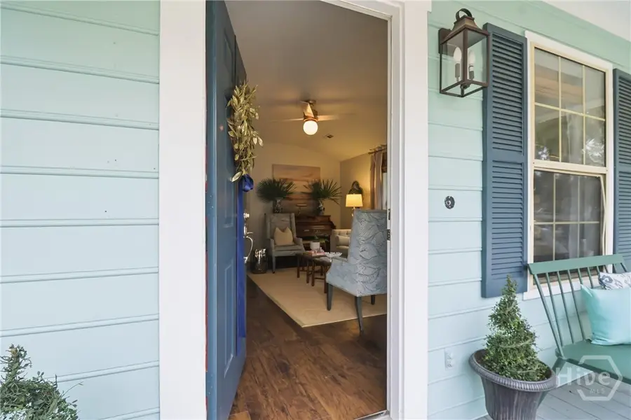 29 S Lake Drive, Savannah, GA 31410 - Image #2