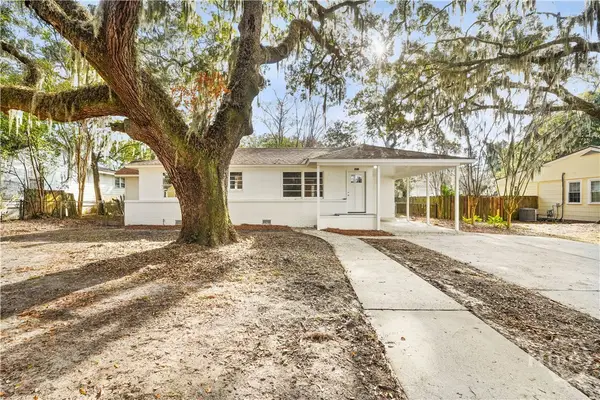 2105 E 60th Street, Savannah, GA 31404