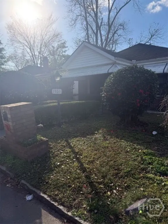 1011 W 45th Street, Savannah, GA 31405