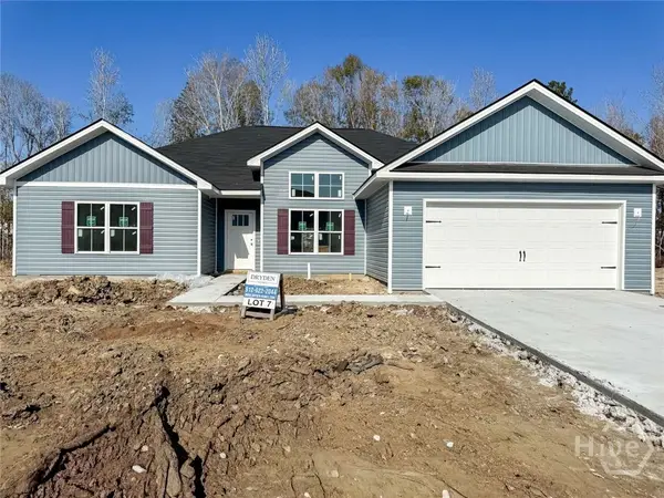 98 Providence Loop, Hinesville, GA 31313