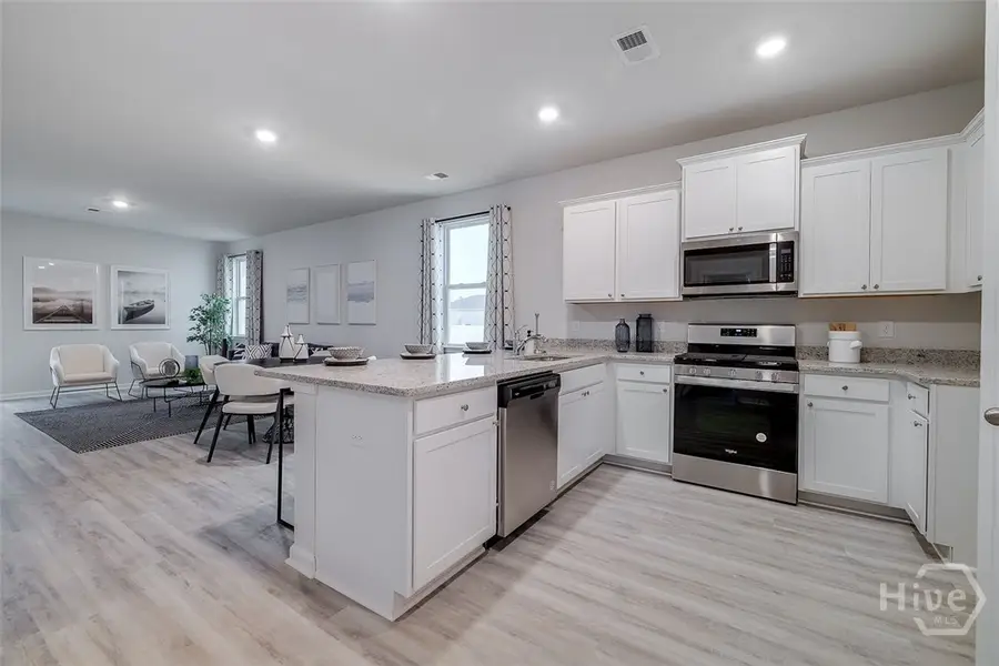 1055 Lakes Boulevard, Brunswick, GA 31525 - Image #3