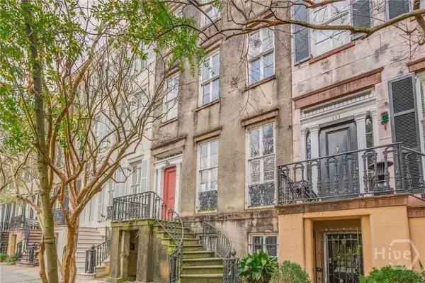 109 W Gordon Street, Savannah, GA 31401