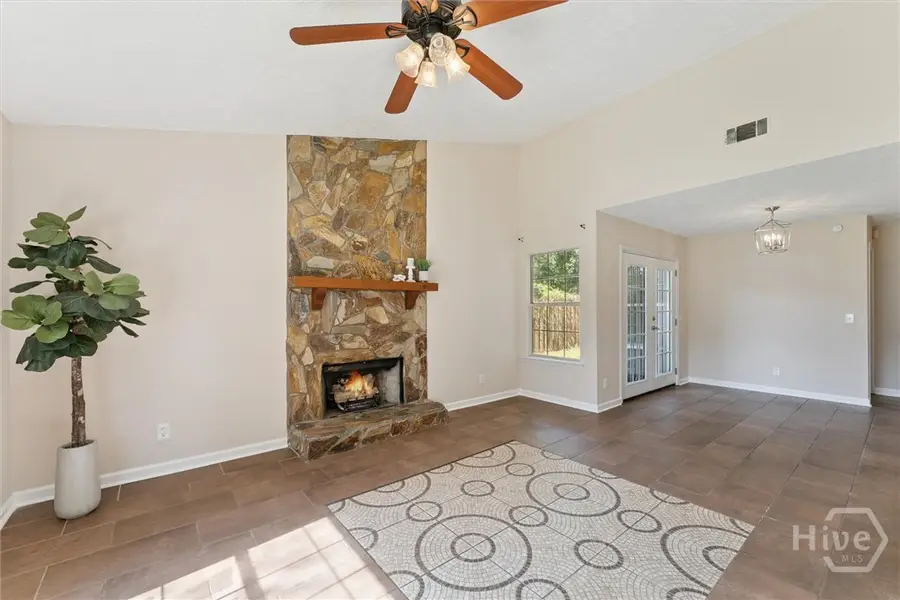 4 E White Hawthorne Drive, Savannah, GA 31419 - Image #3