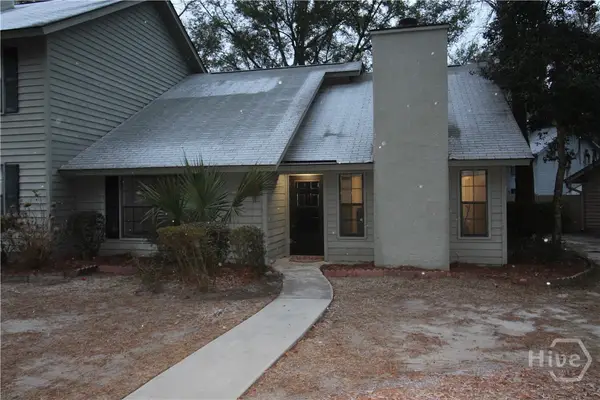 17 Hidden Lake Court, Savannah, GA 31419