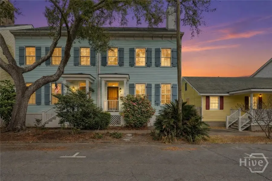 536 E Harris Street, Savannah, GA 31401 - #2
