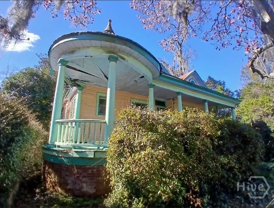 1615 E Henry Street, Savannah, GA 31404 - #2