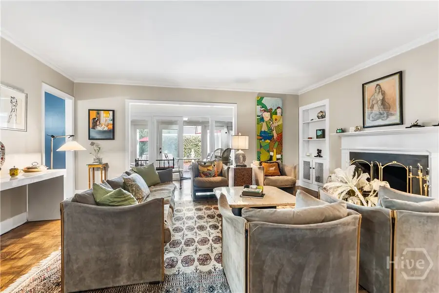 102 E 55th Street, Savannah, GA 31405 - #3