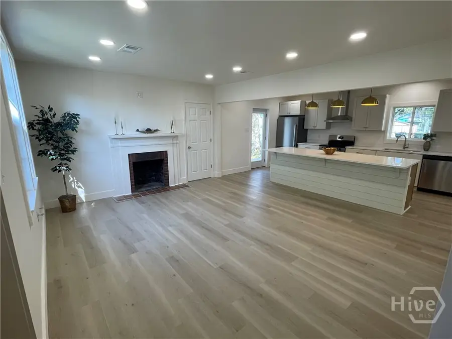 1510 E 49th Street, Savannah, GA 31404 - #3