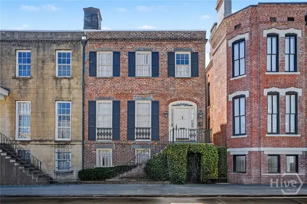 221 E Charlton Street, Savannah, GA 31401