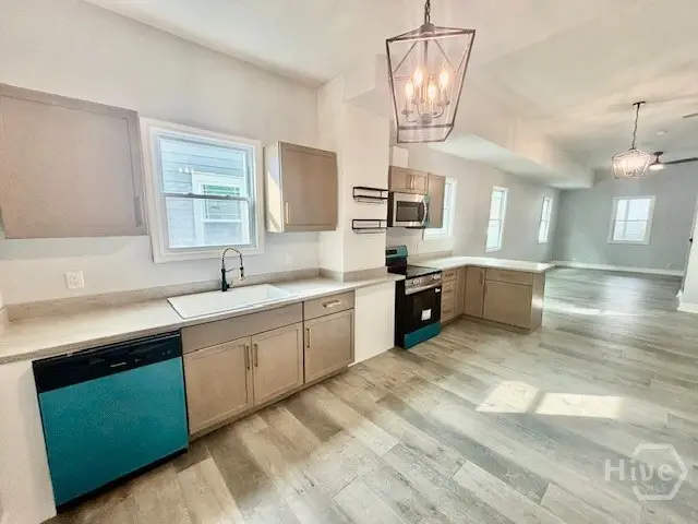 1137 E Gwinnett Street, Savannah, GA 31404 - #3