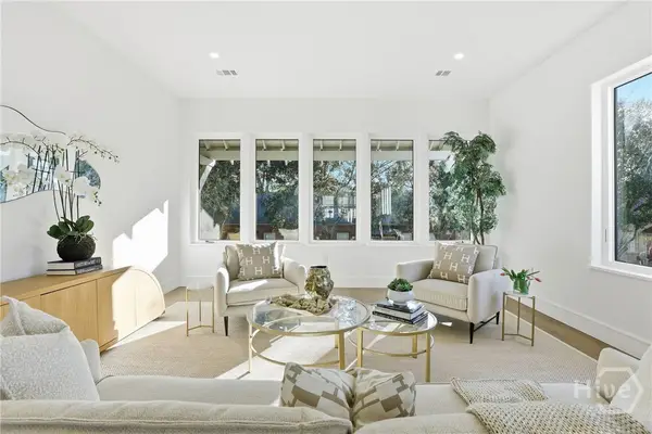 104 Pearl Street, Savannah, GA 31401