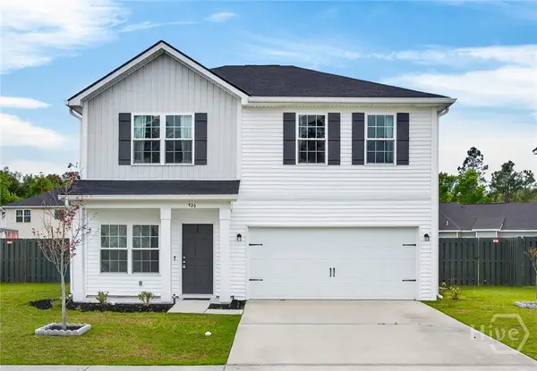 425 Brightleaf Circle, Hinesville, GA 31313