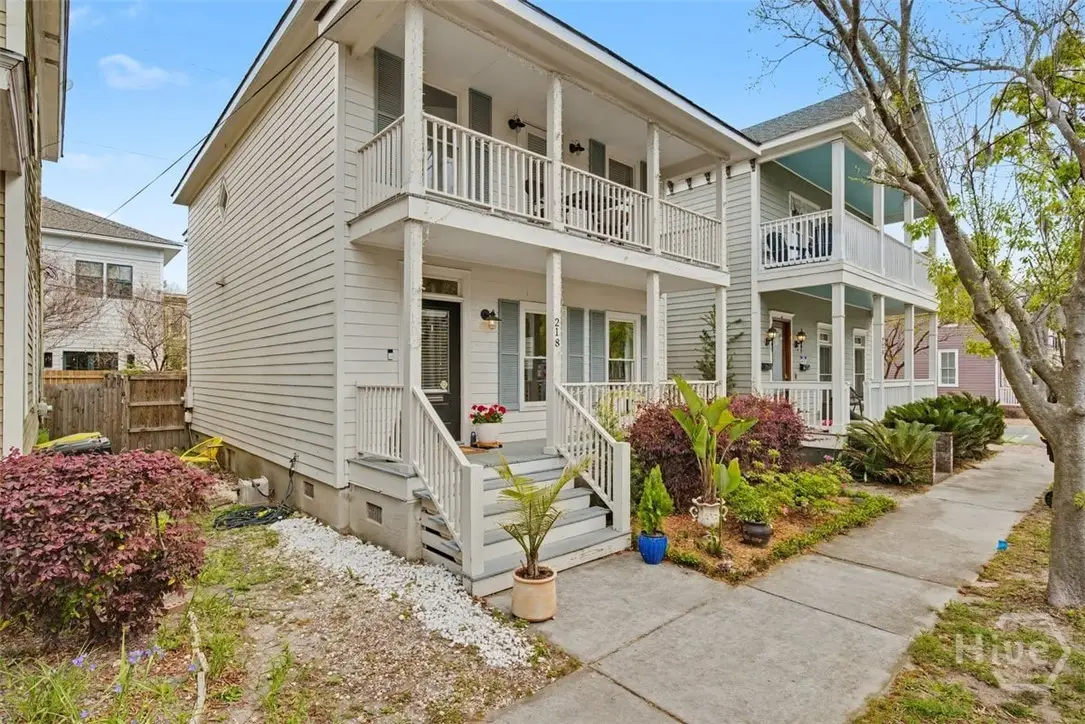 218 E 33rd Street, Savannah, GA 31401 - #1