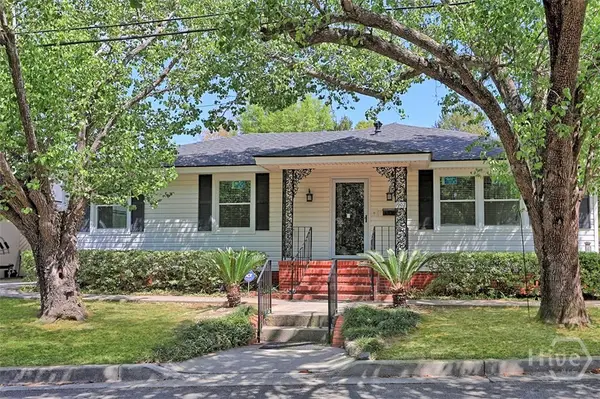 1902 Foster Street, Savannah, GA 31404