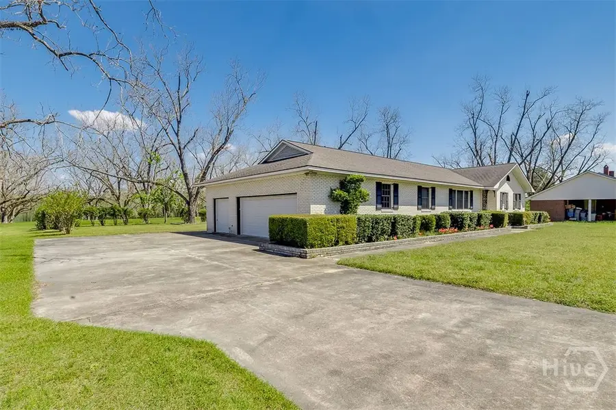 820 E Barnard Street, Glennville, GA 30427 - #3