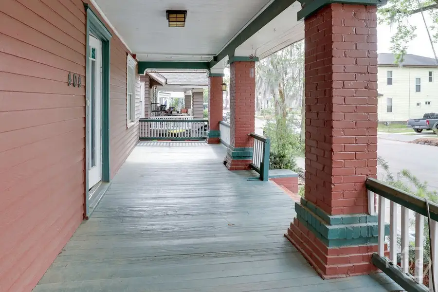 404 E 40th Street, Savannah, GA 31401 - #3