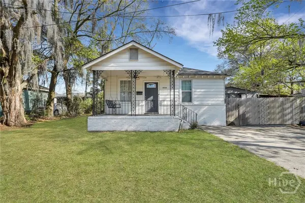 2106 Bolling Street, Savannah, GA 31404