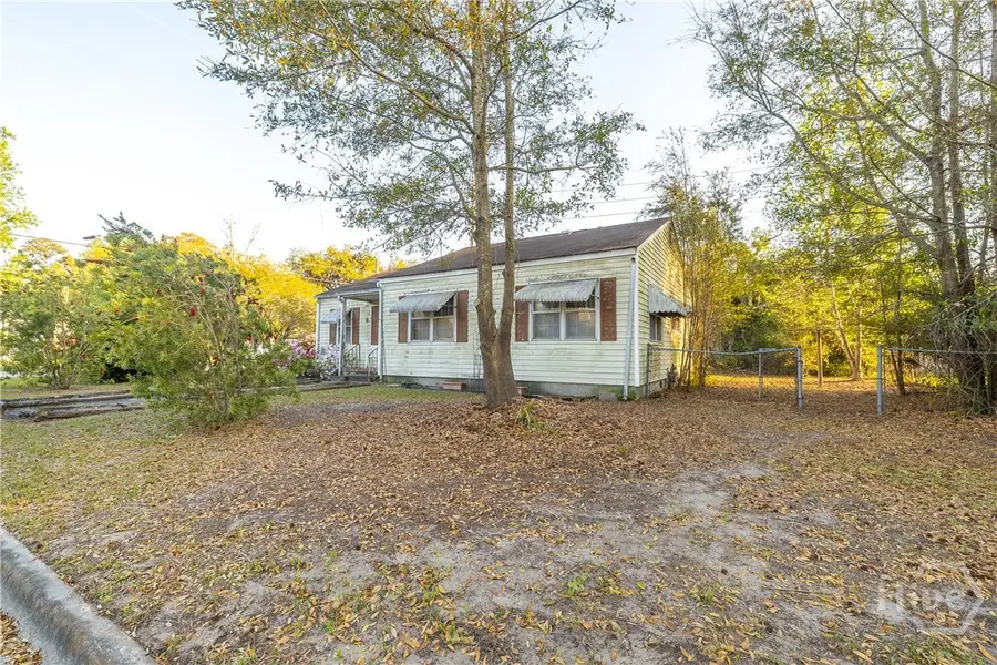 2121 E 58th Street, Savannah, GA 31404 - #3