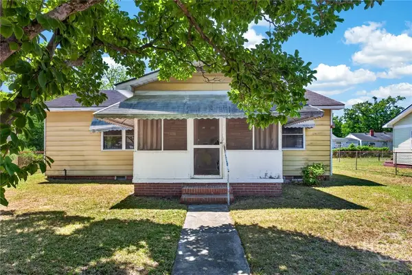 2107 Hawthorne Street, Savannah, GA 31404