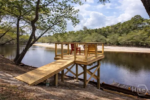 944 Warners Landing, Hortense, GA 31543