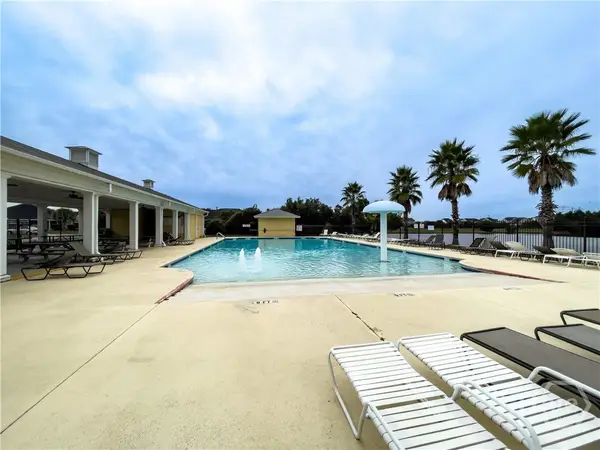 345 Canyon Oak Loop, Richmond Hill, GA 31324