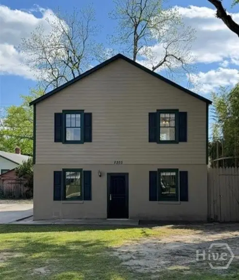 1305 E Anderson Street, Savannah, GA 31404 - #1