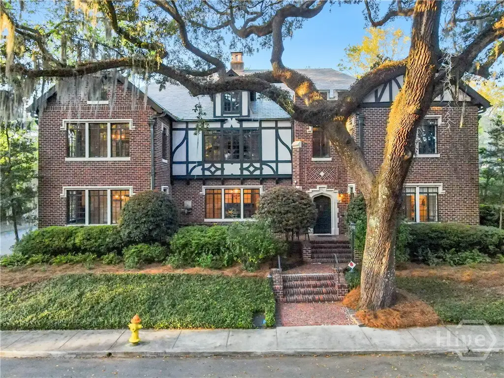 302 E 46th Street, Savannah, GA 31405 - #1