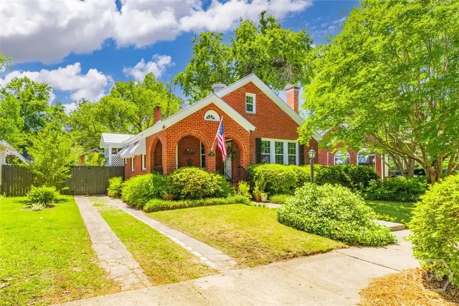 709 E 52nd Street, Savannah, GA 31405 - #3