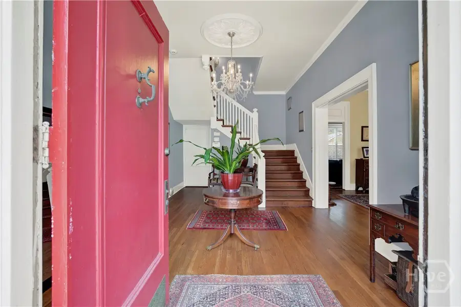 11 E 50th Street, Savannah, GA 31405 - #2