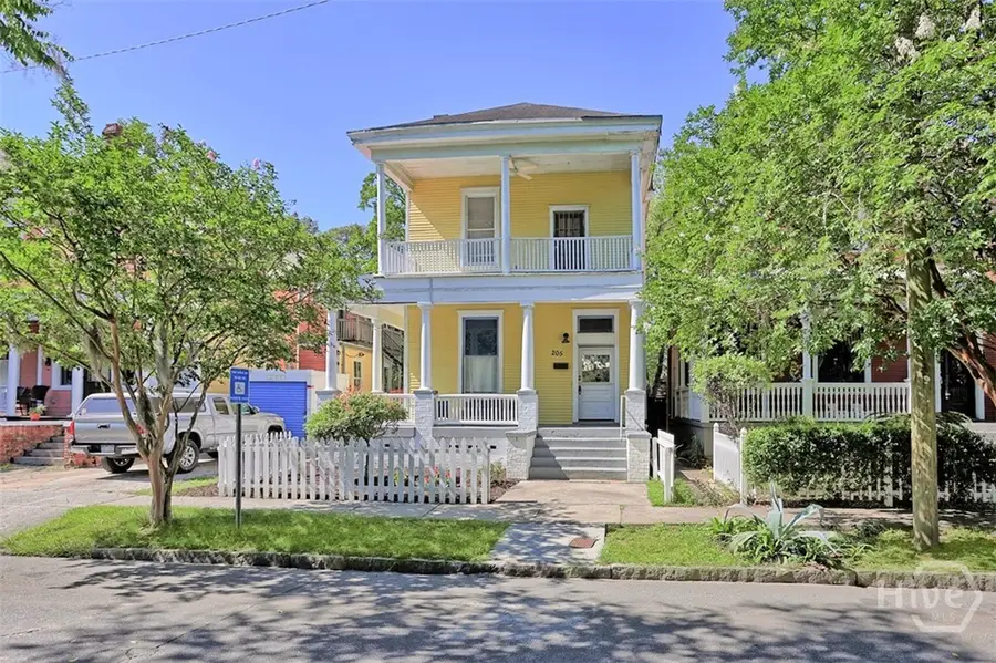 205 W 35th Street, Savannah, GA 31401 - #2
