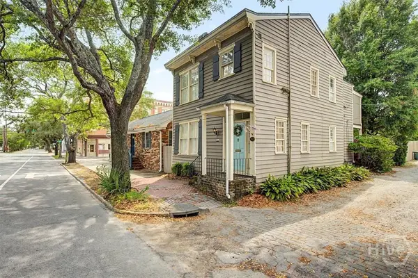 111 E Broad Street, Savannah, GA 31401