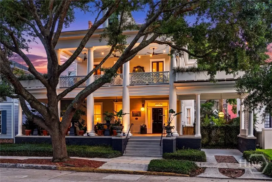 107 E 35th Street, Savannah, GA 31401 - #2