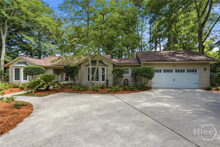 206 Salisbury Road, Savannah, GA 31410 - #2