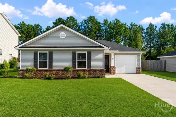 28 Twin Oaks Place, Savannah, GA 31407