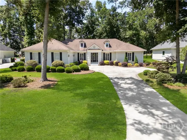 118 Pine Lakes Avenue, Savannah, GA 31405