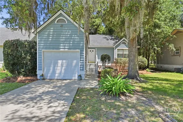 4 E Deerwood Road, Savannah, GA 31410