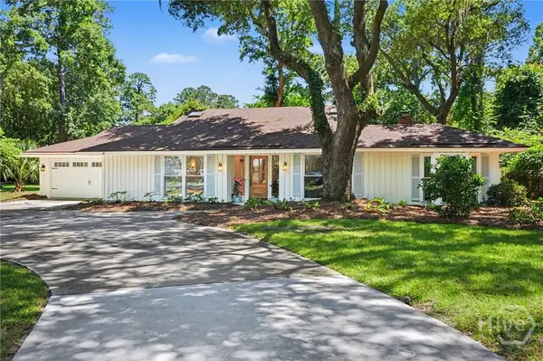 2 Blount Lane, Savannah, GA 31411