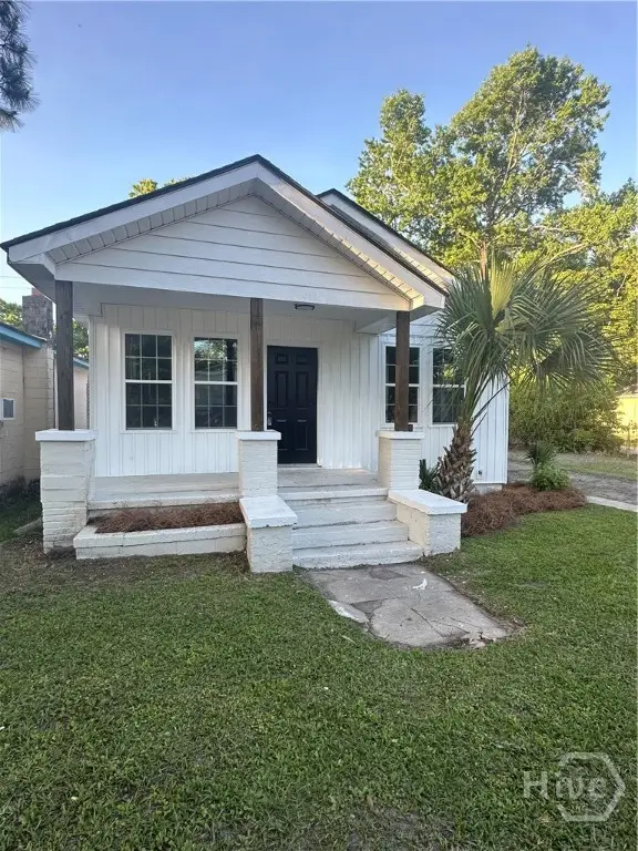 816 W 52nd Street, Savannah, GA 31405