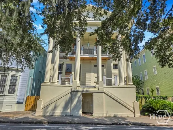 808 Drayton Street, Savannah, GA 31401
