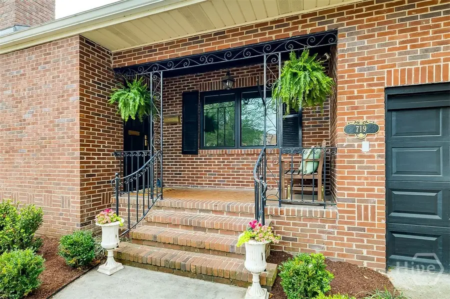 719 E 55th Street, Savannah, GA 31405 - #2