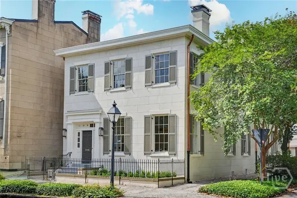 401 E Charlton Street, Savannah, GA 31401
